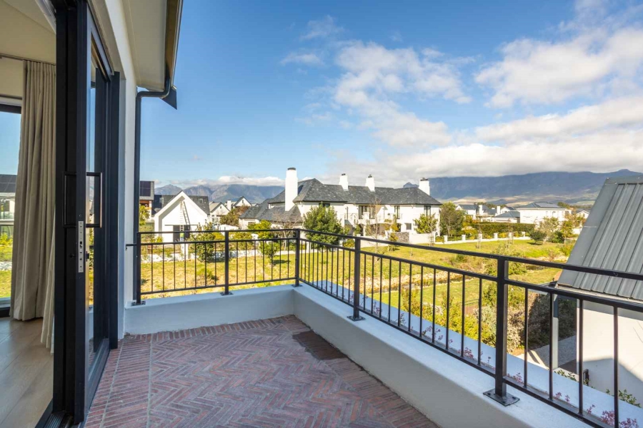 4 Bedroom Property for Sale in Val De Vie Estate Western Cape